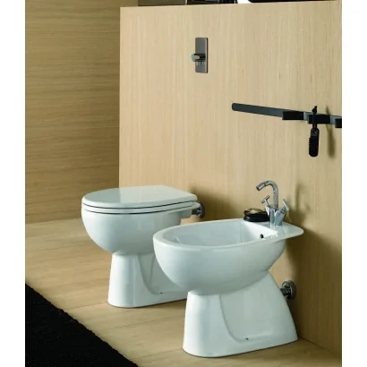 Coppia sanitari COLIBRÌ 2 a terra con sedile compatibile